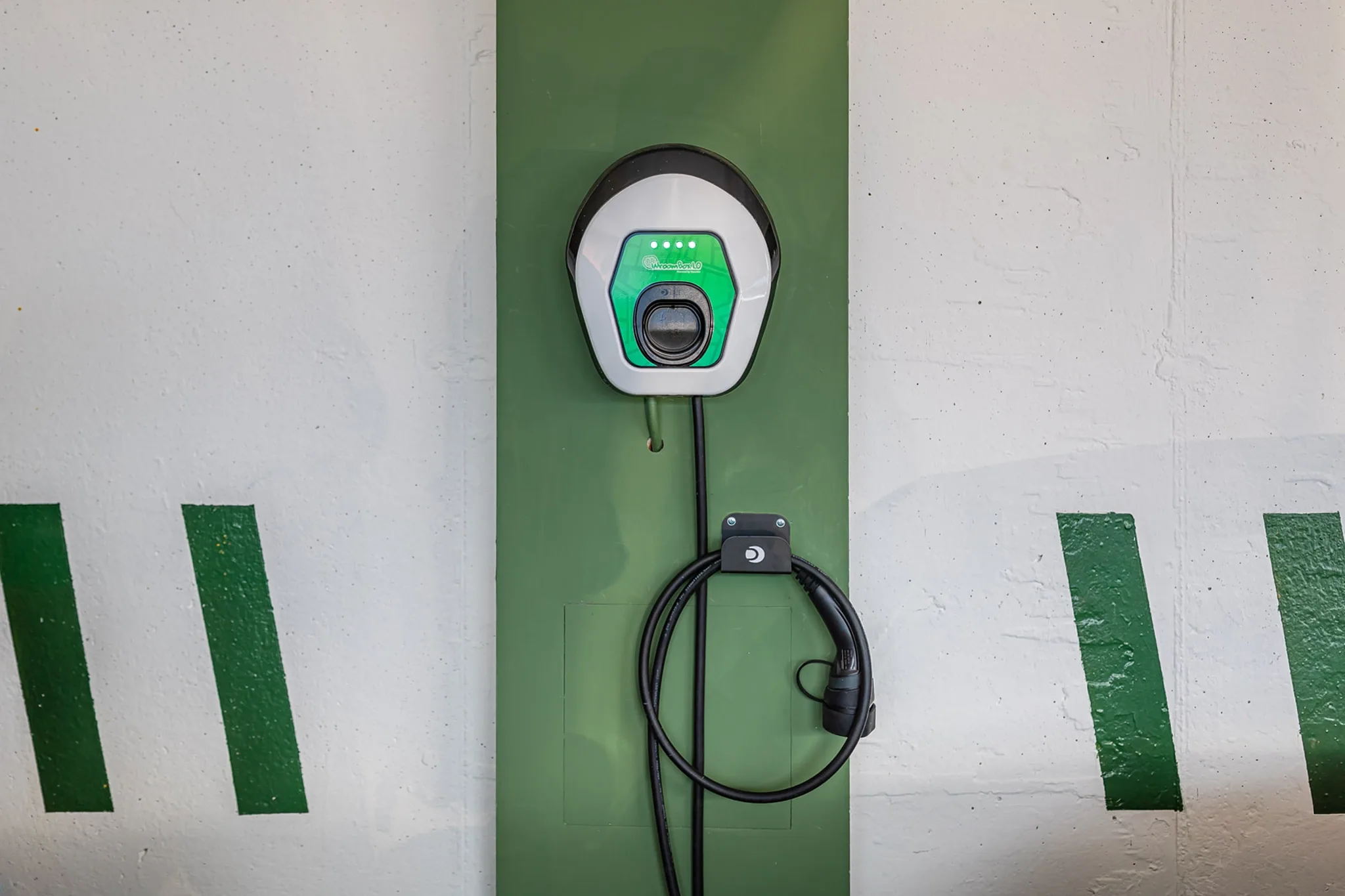 Borne de recharge murale pour voiture électrique